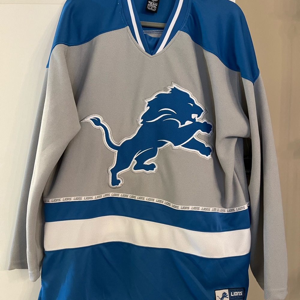 Detroit Lions Men's hockey jersey NWT
